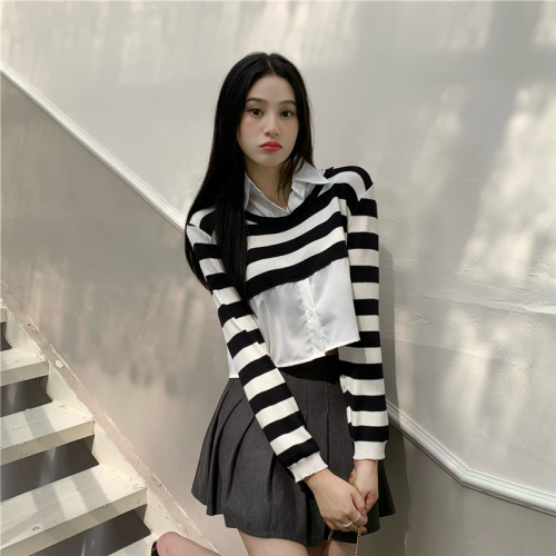 Actual price Striped stitching fake two-piece long-sleeved shirt for women with design sense Polo collar short top