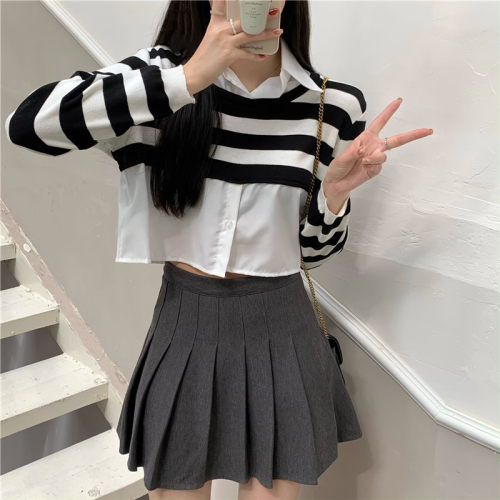 Actual price Striped stitching fake two-piece long-sleeved shirt for women with design sense Polo collar short top