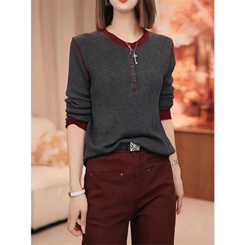 2024 Korean version of the new autumn long-sleeved T-shirt with color matching, fashionable and versatile, slimming and flesh-covering tops