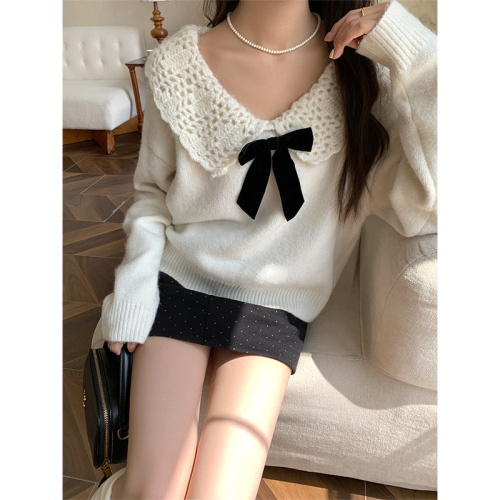 Sweet age-reducing style doll collar bow sweater women's autumn and winter design niche inner wear sweater top