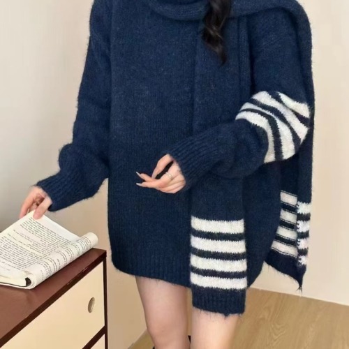 Korean style contrast stripe design pullover sweater for women 2024 autumn and winter loose lazy style sweater with scarf