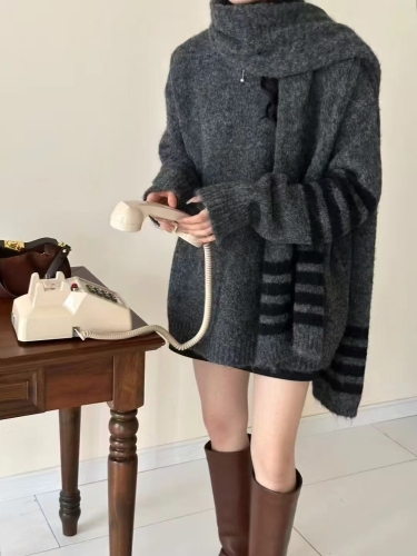 Korean style contrast stripe design pullover sweater for women 2024 autumn and winter loose lazy style sweater with scarf