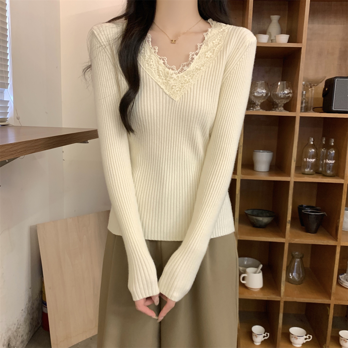 Real shot Autumn and winter Korean version v-neck lace splicing design sweater Andy velvet bottoming sweater long-sleeved top