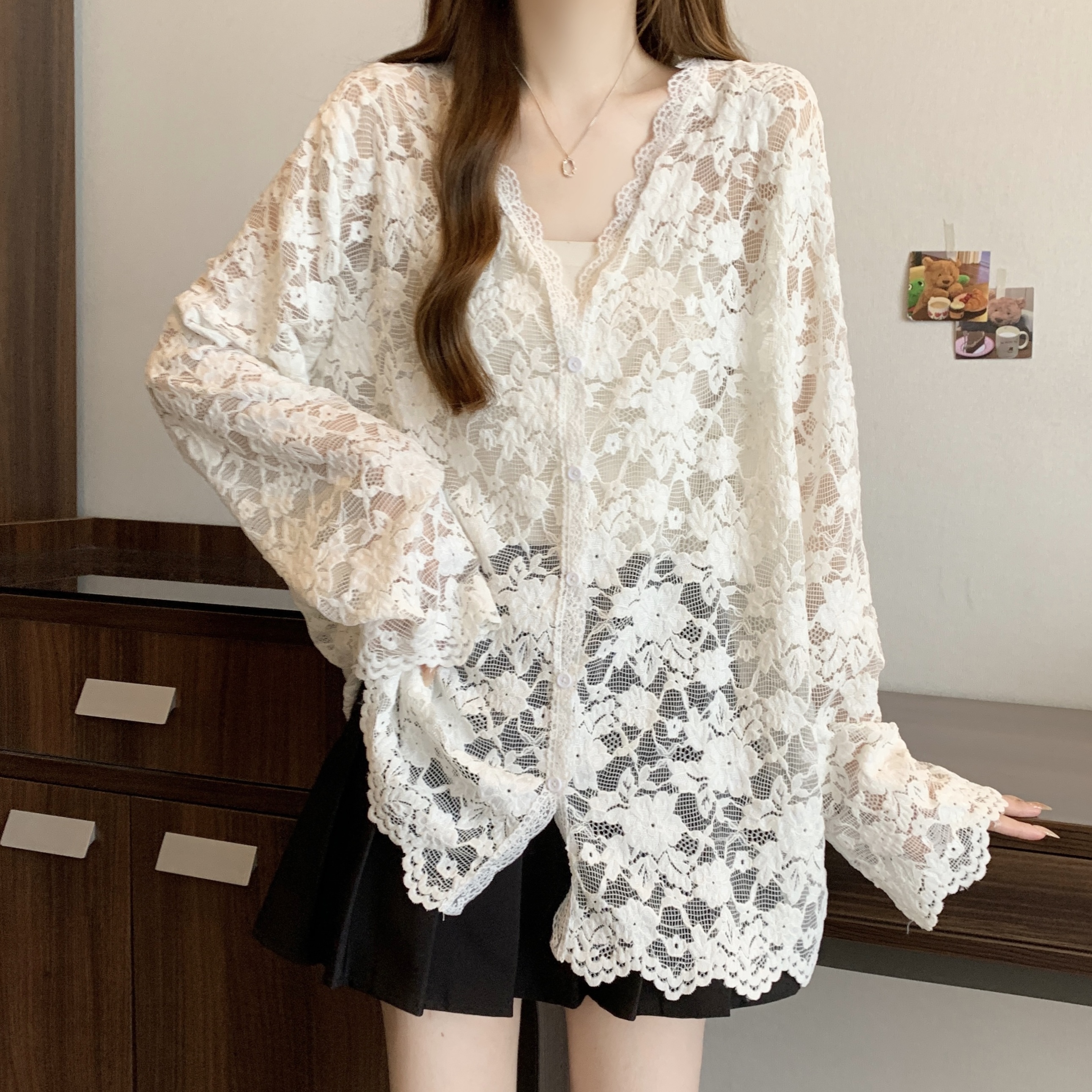 Real shot of large size spring and autumn Korean style simple and versatile solid color V-neck cardigan loose lace shirt stacking top for women