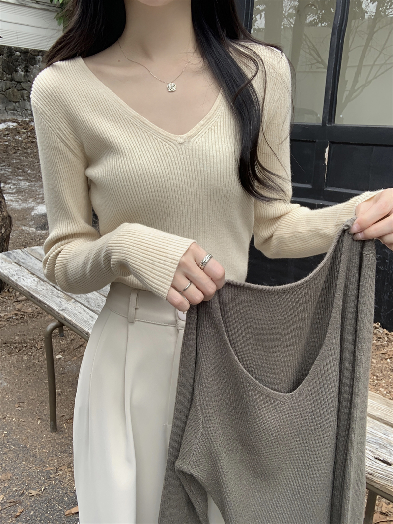 實拍 真 秋冬新款V領純色長袖毛織上衣女修身套頭針織衫