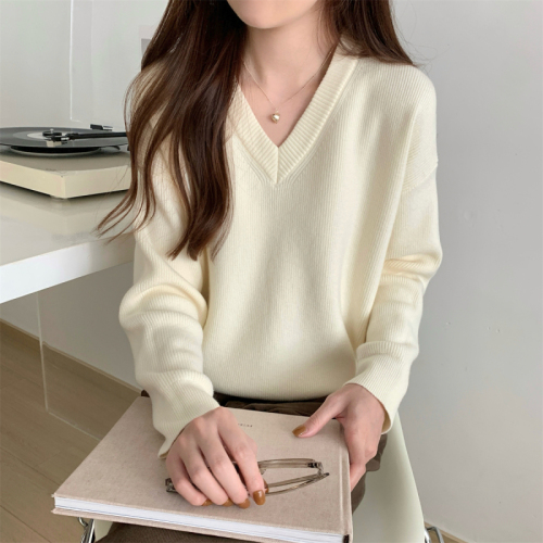 Real shot of autumn and winter Korean style loose v-neck versatile solid color Andy velvet sweater long-sleeved inner sweater top