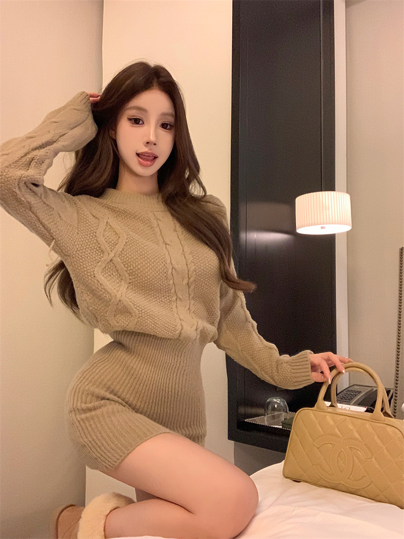 Real shot~Korea Dongdaemun winter wear new lazy design twist sweater knitted hip dress