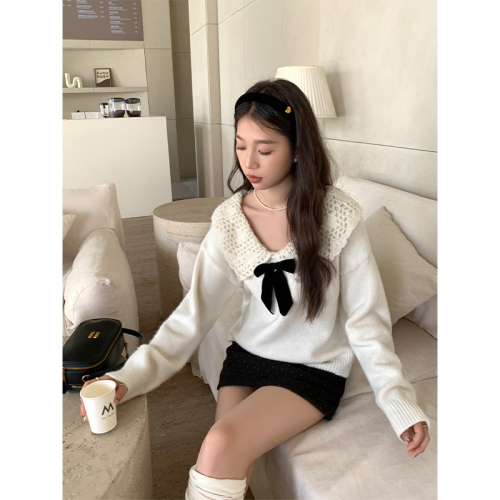 Sweet age-reducing style doll collar bow sweater women's autumn and winter design niche inner wear sweater top