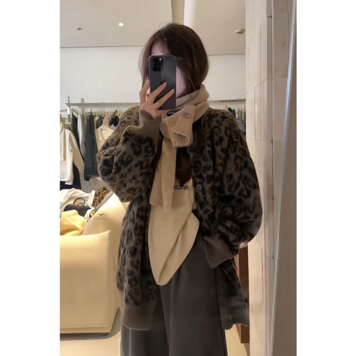 Lazy style loose casual leopard print sweater coat women's autumn and winter soft and waxy knitted cardigan fashionable top