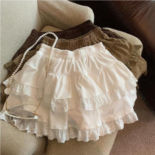 Real shot of autumn and winter retro knitted lace skirt