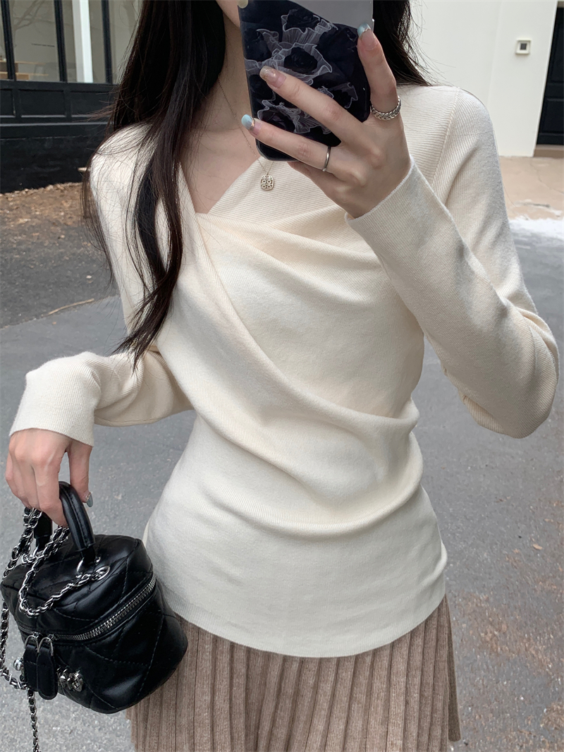 Real shot, real autumn and winter new twist pleated slope neck long-sleeved sweater design top for women