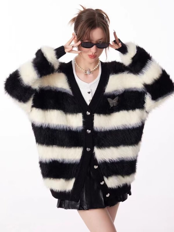 Imitation mink autumn and winter design black and white striped soft and thick thick lazy knitted cardigan wool sweater jacket for women