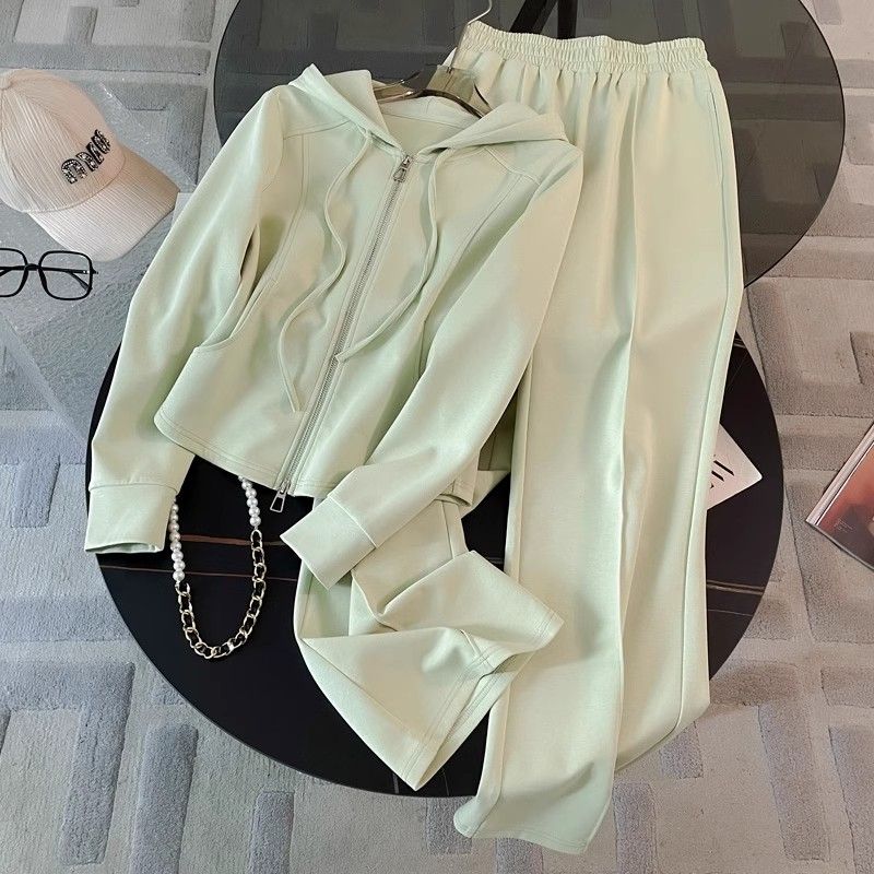 Casual sportswear set, early autumn fashion, trendy, slimming, age-defying, hooded top, wide-leg pants, two-piece set