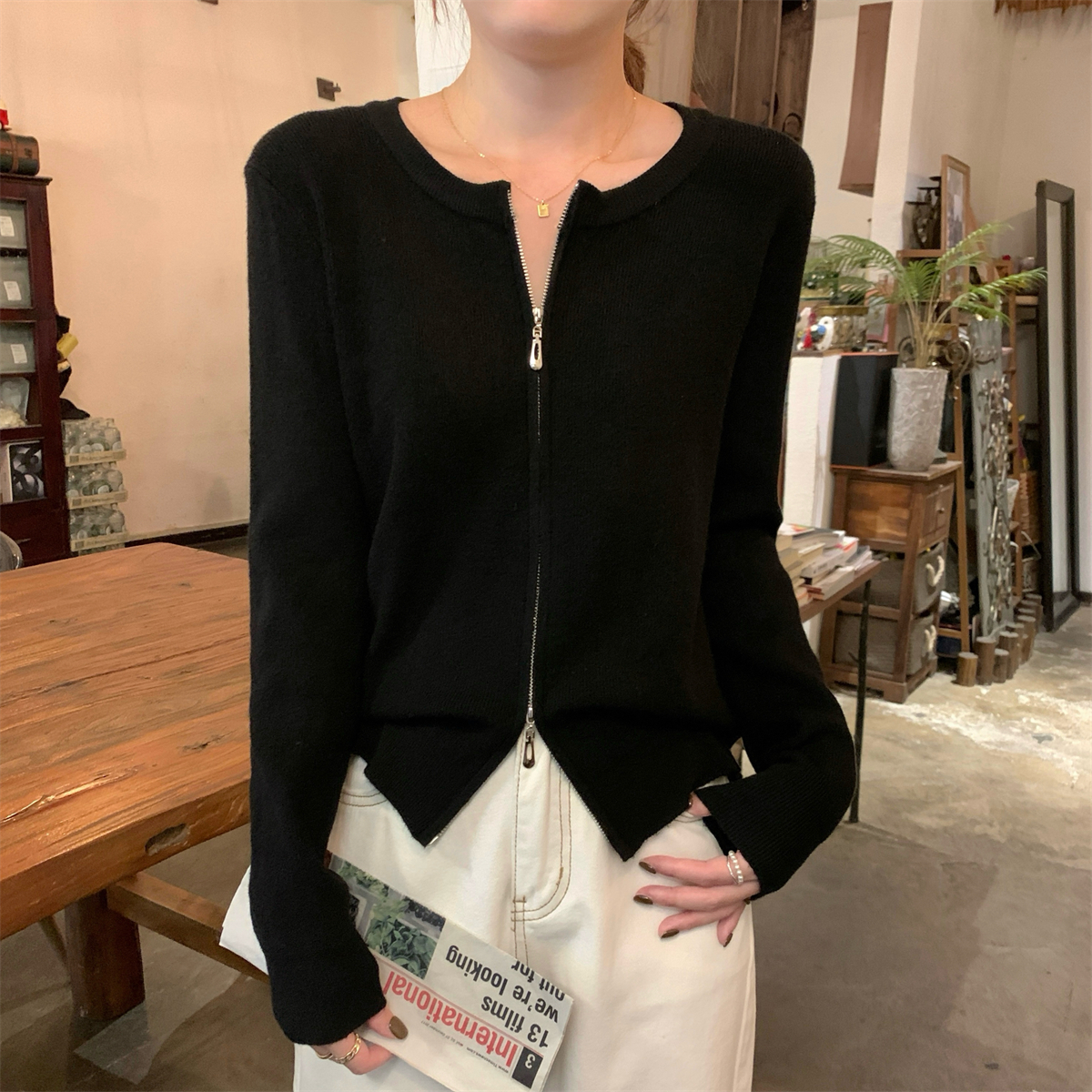 Actual shot of autumn and winter Korean style round neck double zipper cardigan, versatile Andy velvet sweater, long-sleeved sweater jacket