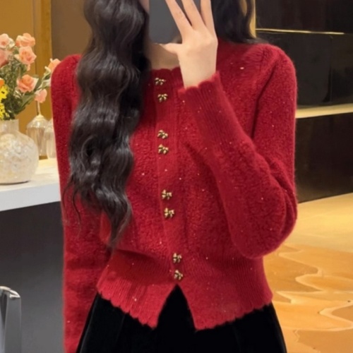 Xiaoxiangfeng red knitted cardigan women's autumn 2024 new foreign trade last order French popular sweater jacket