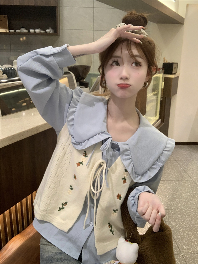 Actual shot~ French sweet baby collar long sleeve shirt + youthful embroidery knit vest set of two