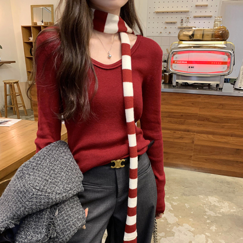 Real photos of high-end wool knitted bottoming shirt for women in autumn and winter, unique and beautiful temperament, age-reducing long-sleeved top