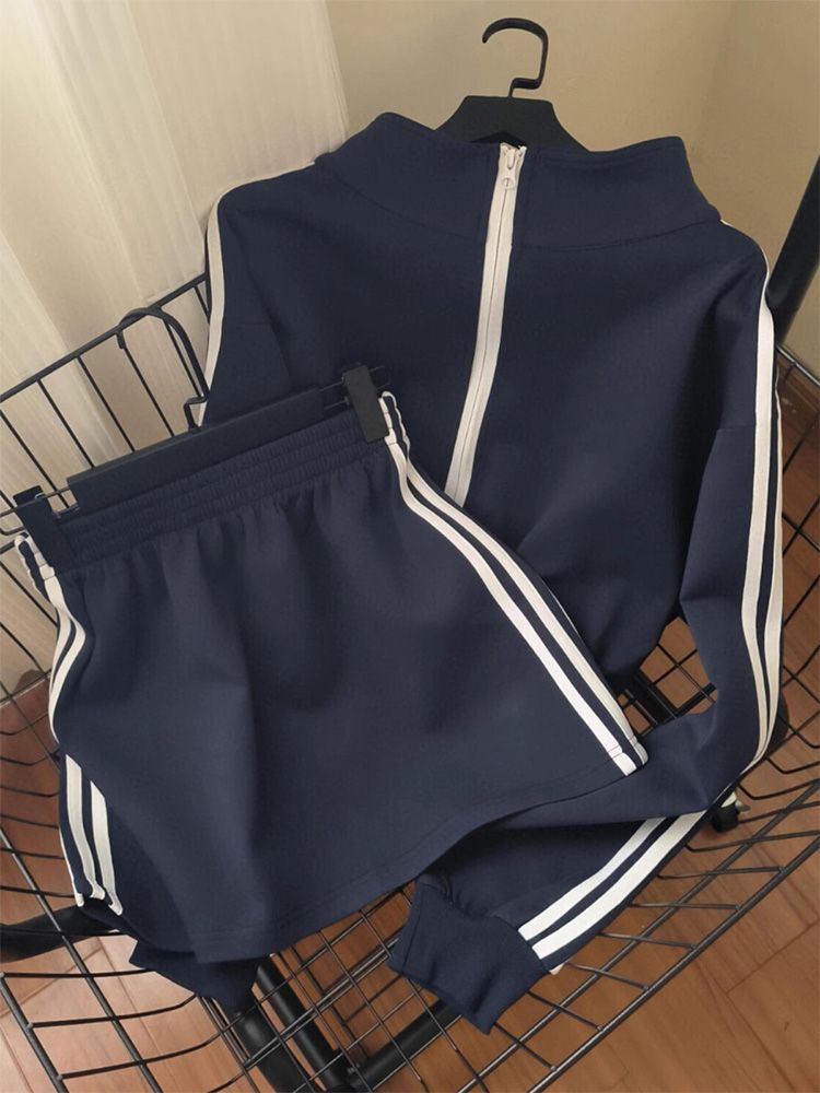 New European Style Soft and Chewy 2024 Early Autumn Women's Outerwear Atmospheric Trend Navy Blue Sweatshirt and Skirt Set