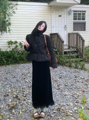 Real shot of fur collar, waist slimming, fragrant style black short jacket + black velvet temperament slimming skirt