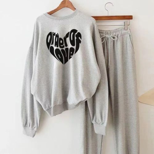 Two-piece set ***Autumn and winter 2024 loose new fashionable casual sweatshirt and sweatpants slimming suit for women