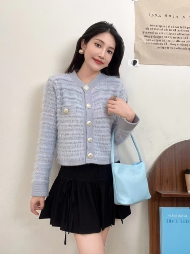 Plush velvet knitted sweater with bright silk fragrance, light luxury, high-end autumn and winter new style, high-end temperament, soft waxy cardigan top