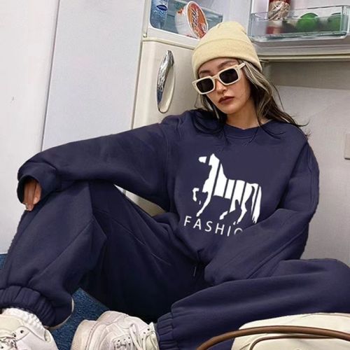 Two-piece set ***Autumn and winter 2024 loose new fashionable casual sweatshirt and sweatpants slimming suit for women