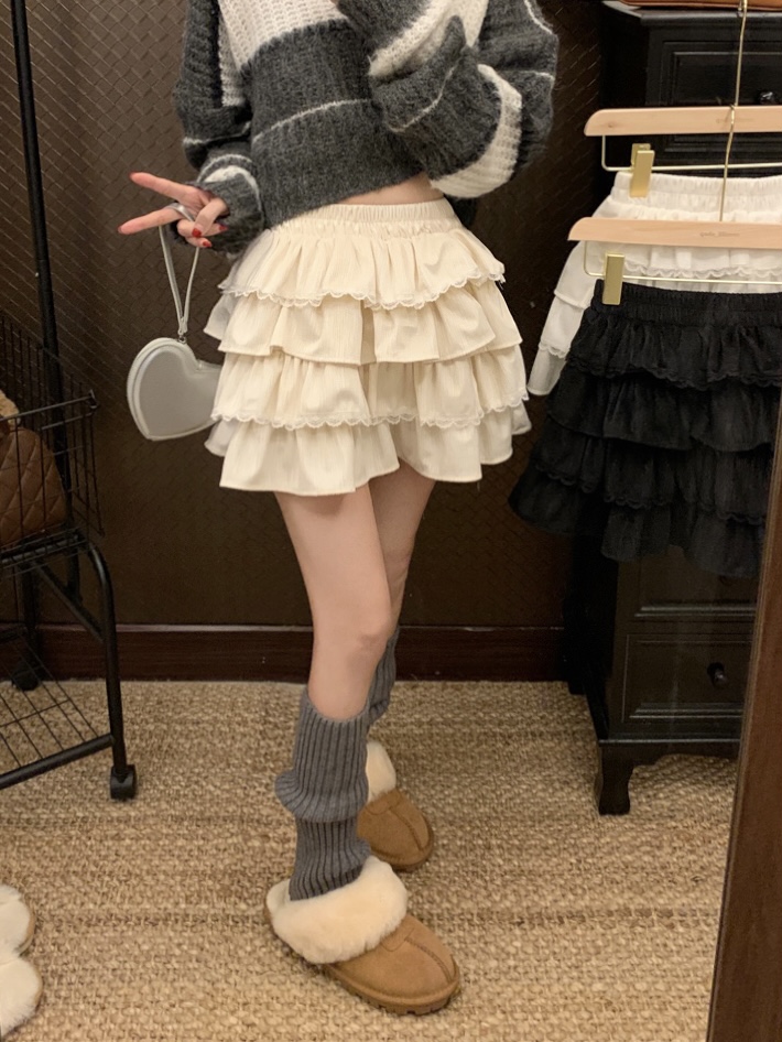 Actual shot of the new thickened velvet lace stitching A-line four-layer cake puffy skirt