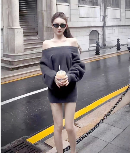 South Korea's Dongdaemun Pure Desire sexy one-shoulder long-sleeved sweater dress lazy fashion hip-hugging short skirt women's clothing