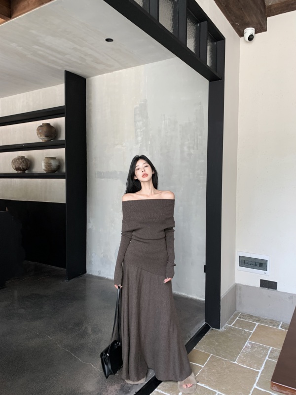 Women's one-shoulder fur collar woolen skirt knitted suit