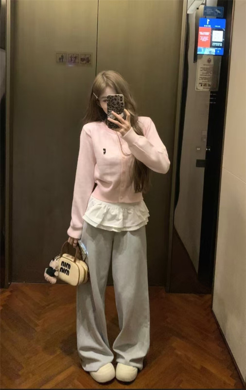 Pink long-sleeved sweater Korean skirt fake two-piece gray bar category library straight-leg pants wide-leg pants autumn