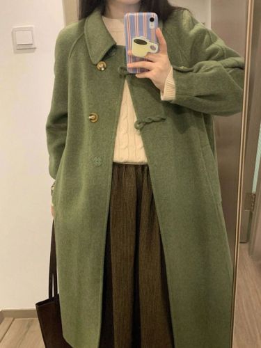 Green Woolen Coat Women's 2024 Winter New Woolen Coat Hepburn Style Small Medium Long Style Korean Style