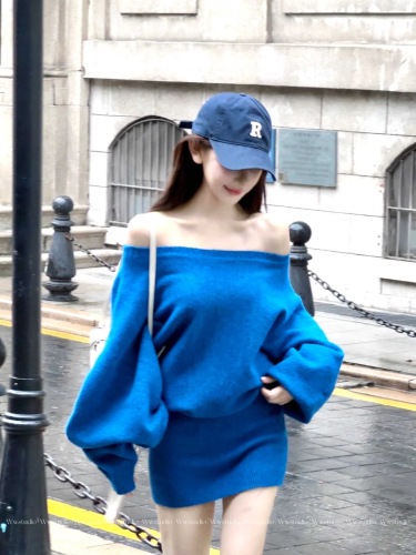 South Korea's Dongdaemun Pure Desire sexy one-shoulder long-sleeved sweater dress lazy fashion hip-hugging short skirt women's clothing