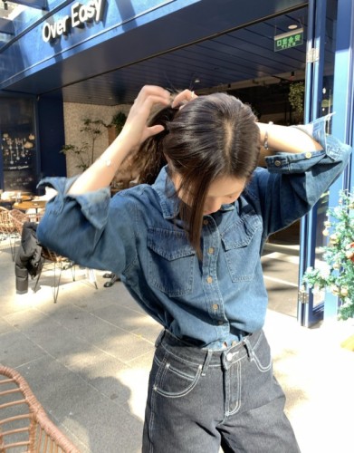 2024 Autumn and Winter Versatile Loose Retro Classic Lapel Bottoming Denim Shirt for Women