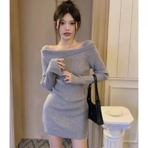 French one-shoulder dress women's early autumn 2024 new slim fit waist slimming knitted hip short skirt
