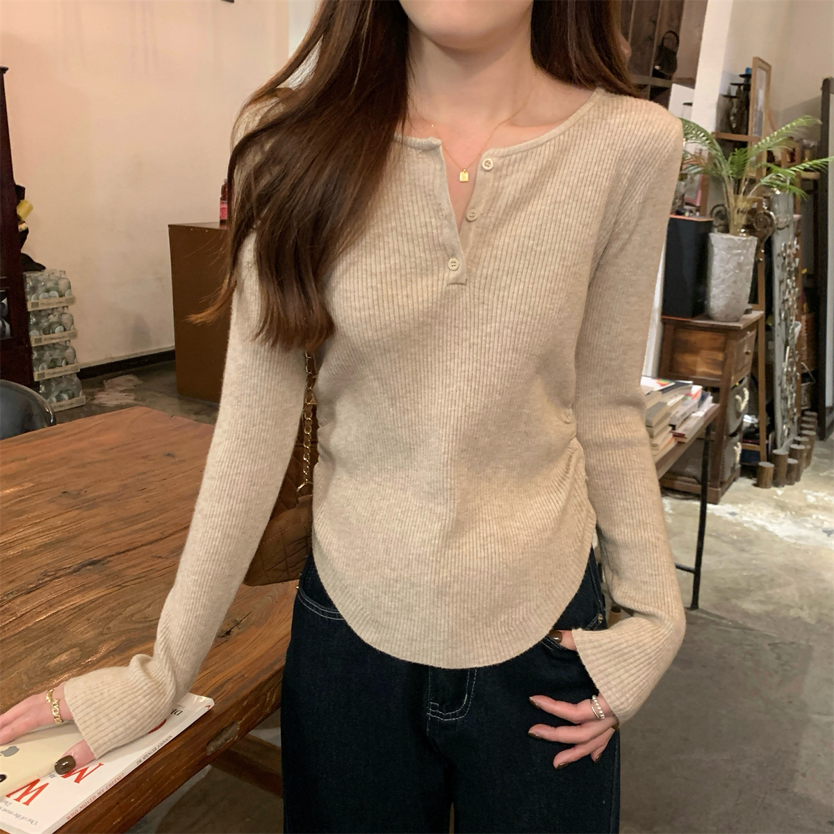 Real shot of autumn and winter Korean style round neck button pleated design Andy velvet sweater bottoming long-sleeved sweater for women