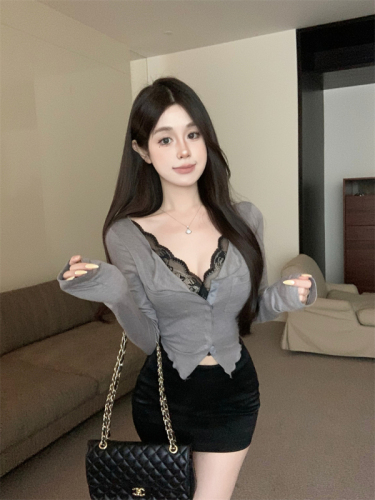 Real shot of fake two-piece lace cardigan knitted top