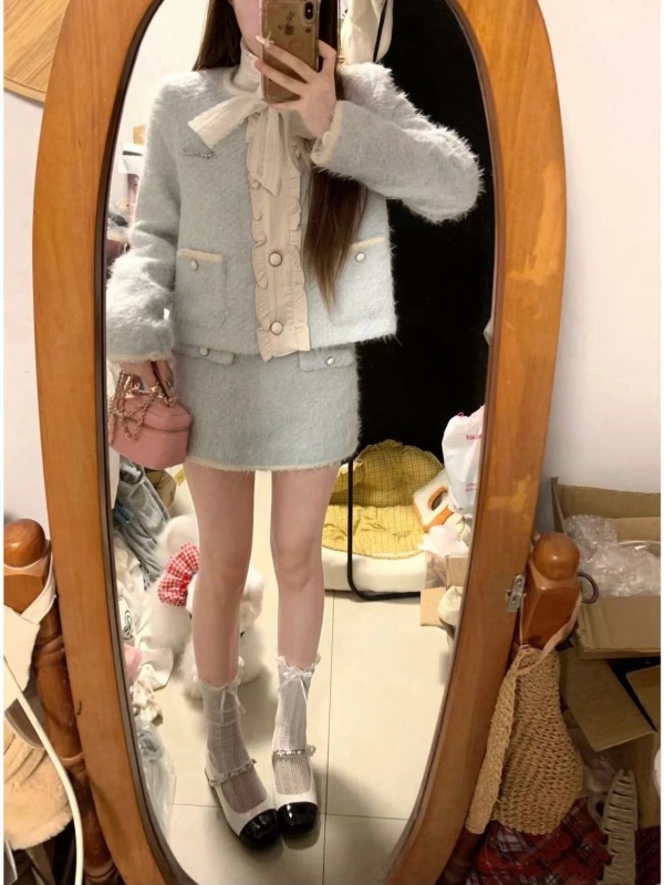Rich girl's small fragrant style suit for women in autumn and winter, high-end blue short coat, high-waisted skirt, two-piece set