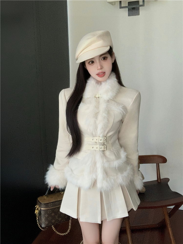 Real shot!  Xiaoxiangfeng fur stitched suede quilted jacket high-waisted pleated skirt two-piece set