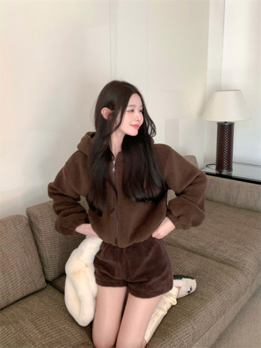 Actual shot ~ Cute bear sweatshirt jacket + shorts, new autumn and winter home clothes set that can be worn outside