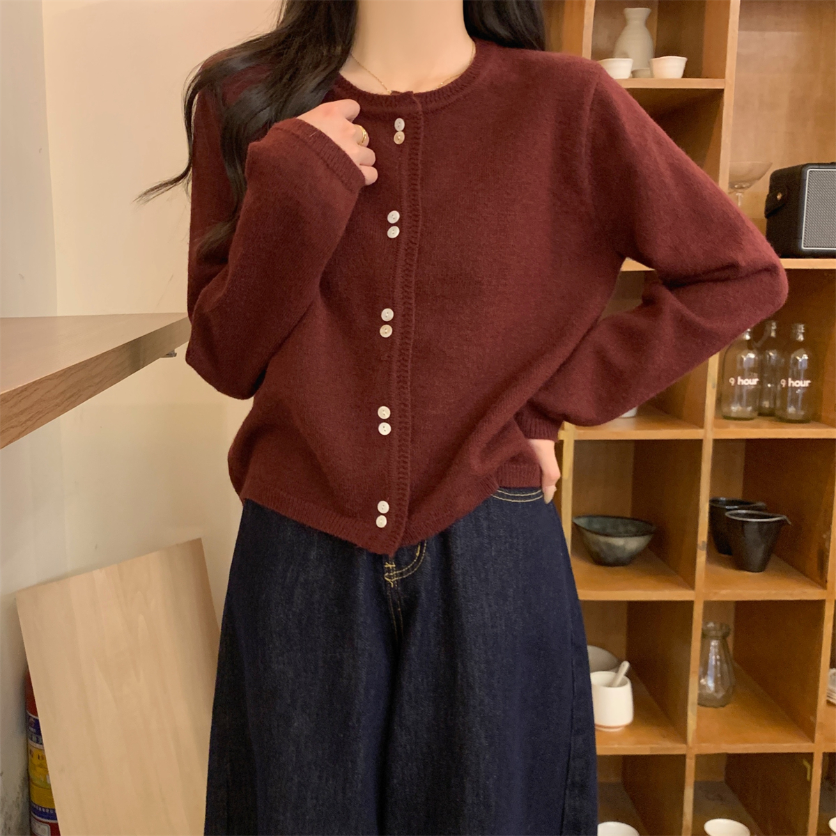 Actual shot of autumn and winter Korean style round neck loose single-breasted cardigan arctic velvet sweater long-sleeved sweater jacket