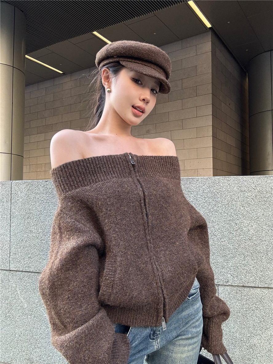 Real shot of zippered wool knitted cardigan one-shoulder sweater jacket