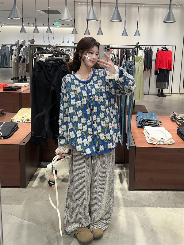 Haiyanhua niche lazy style fashion heavy jacquard sweater cardigan sweater jacket for women