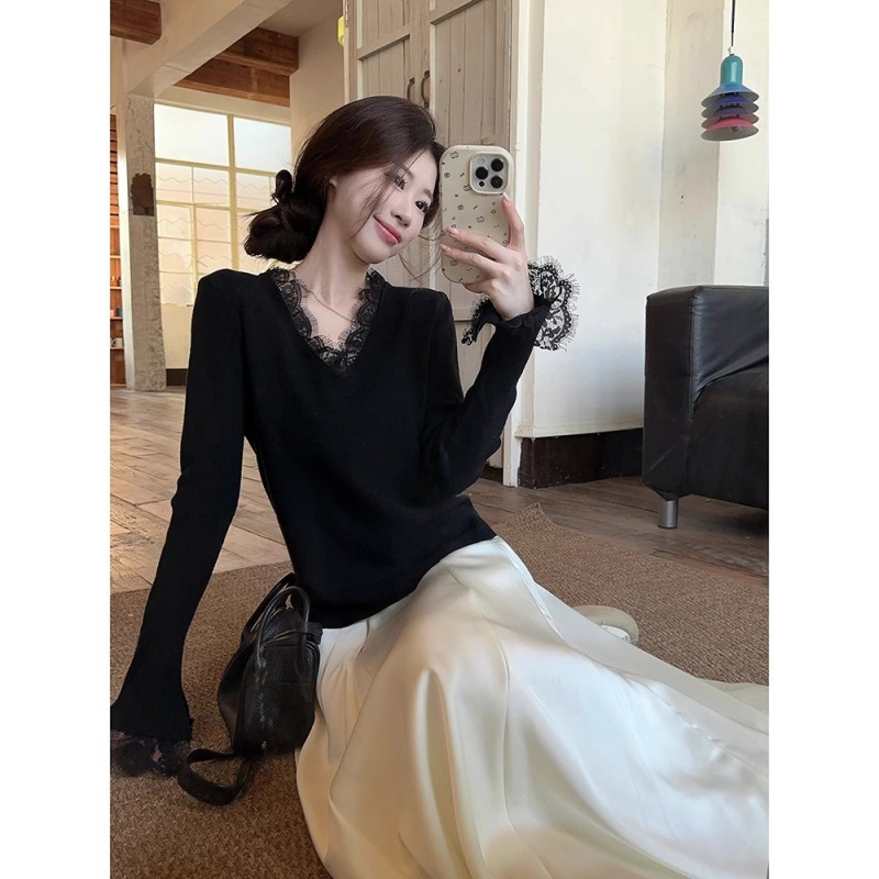 Lace splicing V-neck long-sleeved sweater for women 2024 autumn new slim fit French style bottoming top