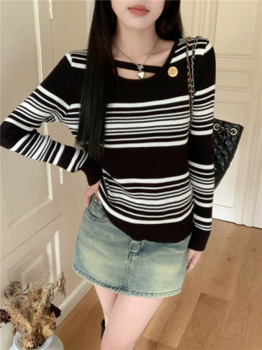 Actual price, western style, discreet, temperament, striped long-sleeved sweater for women, slim fit inner top