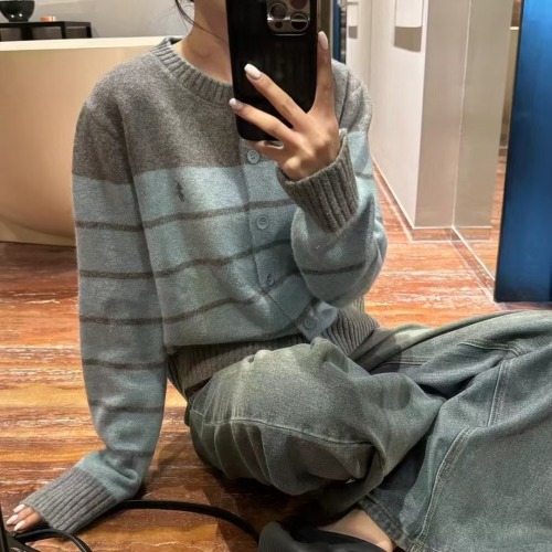 Korean style contrast stripe embroidered knitted cardigan for women 2024 autumn and winter new casual short soft waxy sweater top