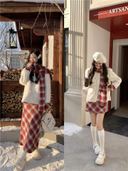 New Chinese style red plaid woolen coat, winter thickened quilted cardigan, high waist skirt, scarf