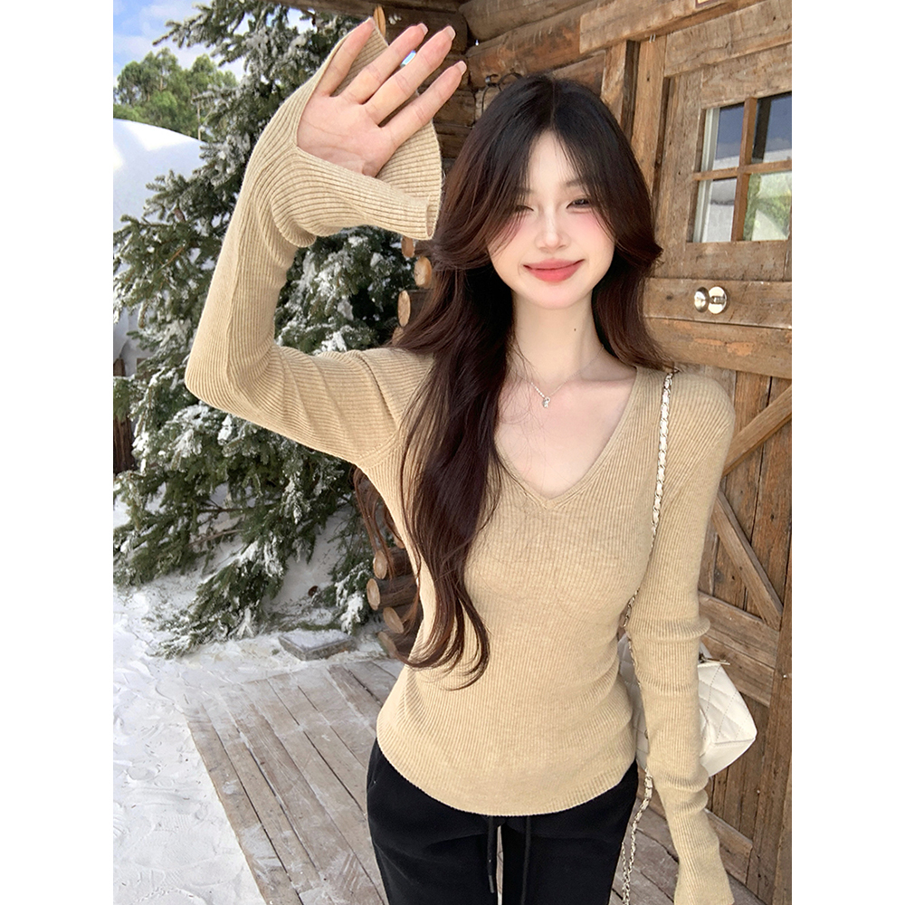 Photographed Gentle and Elegant V-Neck Long-Sleeve Knit Top Sweater for Autumn and Winter Slimming and Versatile Base Shirt Top