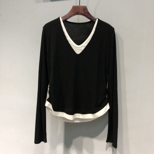 Official picture V-neck, right shoulder, fake two-piece long-sleeved T-shirt for women, spring and autumn Korean version, versatile loose slimming bottoming shirt