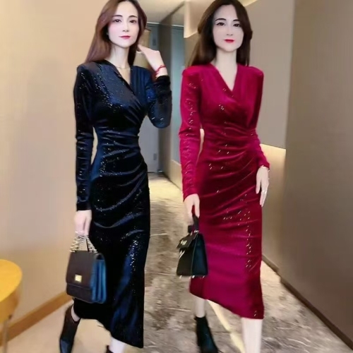 V-neck velvet starry dress women's autumn and winter new style temperament waist slimming slit hip-covering long skirt