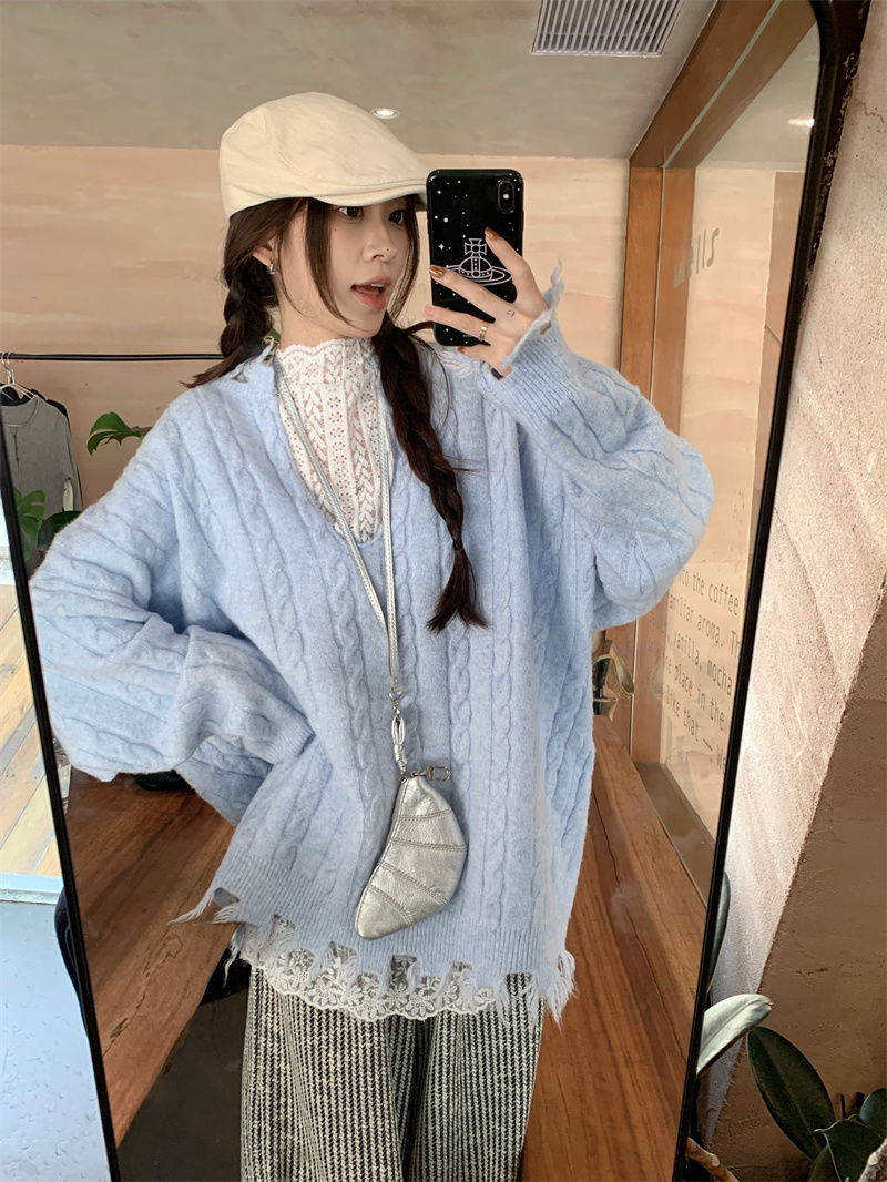 Real shot of U-neck floral pullover sweater for women with lace inner and striped wide-leg pants three-piece set